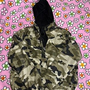 A camo hoodie size XL